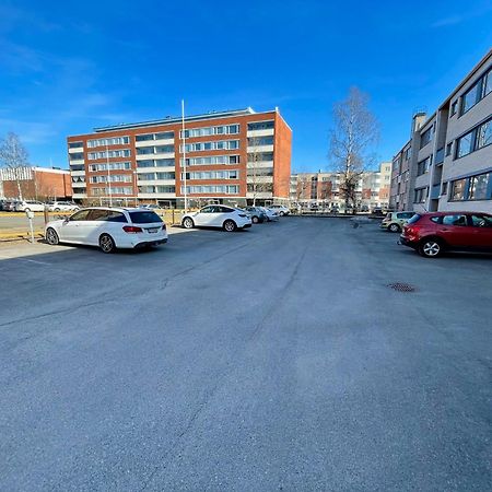 Kiva Majoitus 1-4Hloe, 500M Keskustaan, Parkkipaikka Apartment Oulu Bagian luar foto